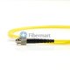 Cabo de conexão de fibra simplex ST/UPC para ST/APC monomodo 9/125