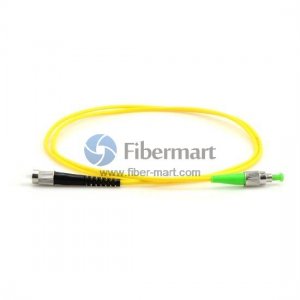 Câble de raccordement fibre simplex FC/UPC vers FC/APC 9/125 Câble de raccordement fibre simplex FC/UPC vers FC/APC 9/125