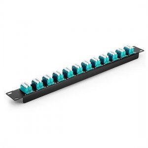 96 fibres, 24 ports adaptateurs multimodes LC Quad OM3/OM4, panneau de brassage fibre 1U de 19' de hauteur 96 fibres, 24 ports adaptateurs multimodes LC Quad OM3/OM4, panneau de brassage fibre 1U de 19' de hauteur