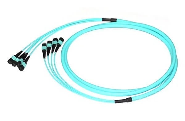 C&acirc;ble de liaison &agrave; fibre optique MPO MTP &agrave; 12 conducteurs