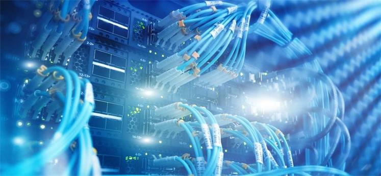 Interconnexion des c&acirc;bles &agrave; fibre optique des centres de donn&eacute;es
