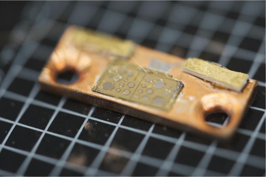 Efficient Ultra Compact Laser