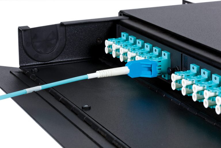 LC-Optic-Kabel-Anschluss