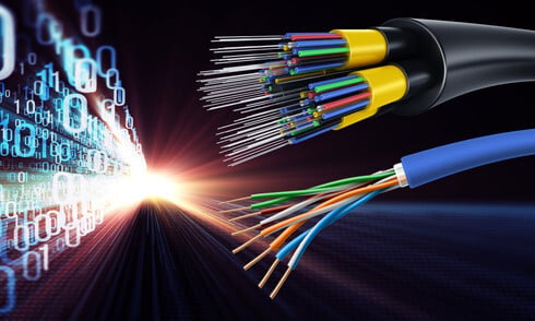 Оптоволоконный патч-кабель против медного кабеля Ethernet в центре обработки данных