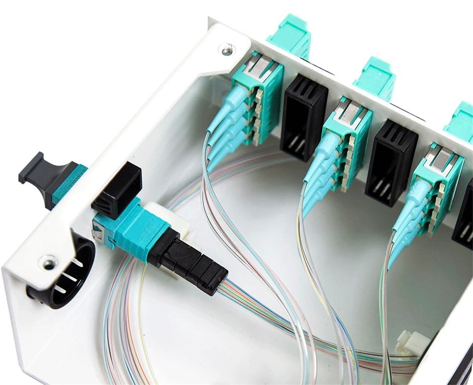 Warum MPO-12-Breakout-Kabel ein Muss für zukunftssichere Netzwerke sind